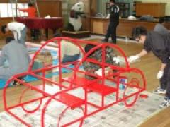 「お父さんの会」今年度最後の行事終了 ~遊具のペンキ塗り他~