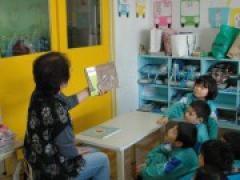 今年度最後の絵本の読み聞かせ(本のおばさん) ~マシュマロの皆さんに感謝~