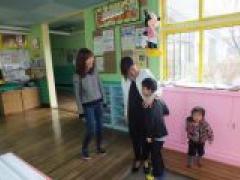 ピッカピッカの一年生がランドセル背負って来園 ~小学校入学おめでとう~