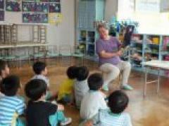 絵本の読み聞かせ ~マシュマロの皆さんに感謝~